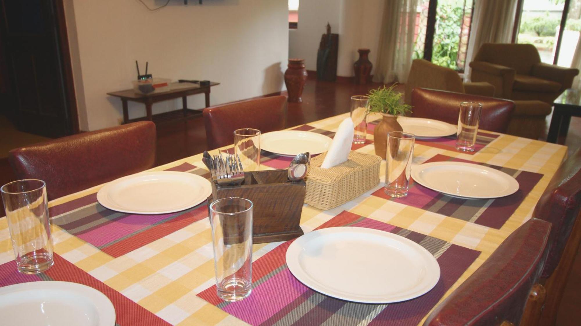Kandy Boutique Villa By Fortuna Bungalows Bagian luar foto