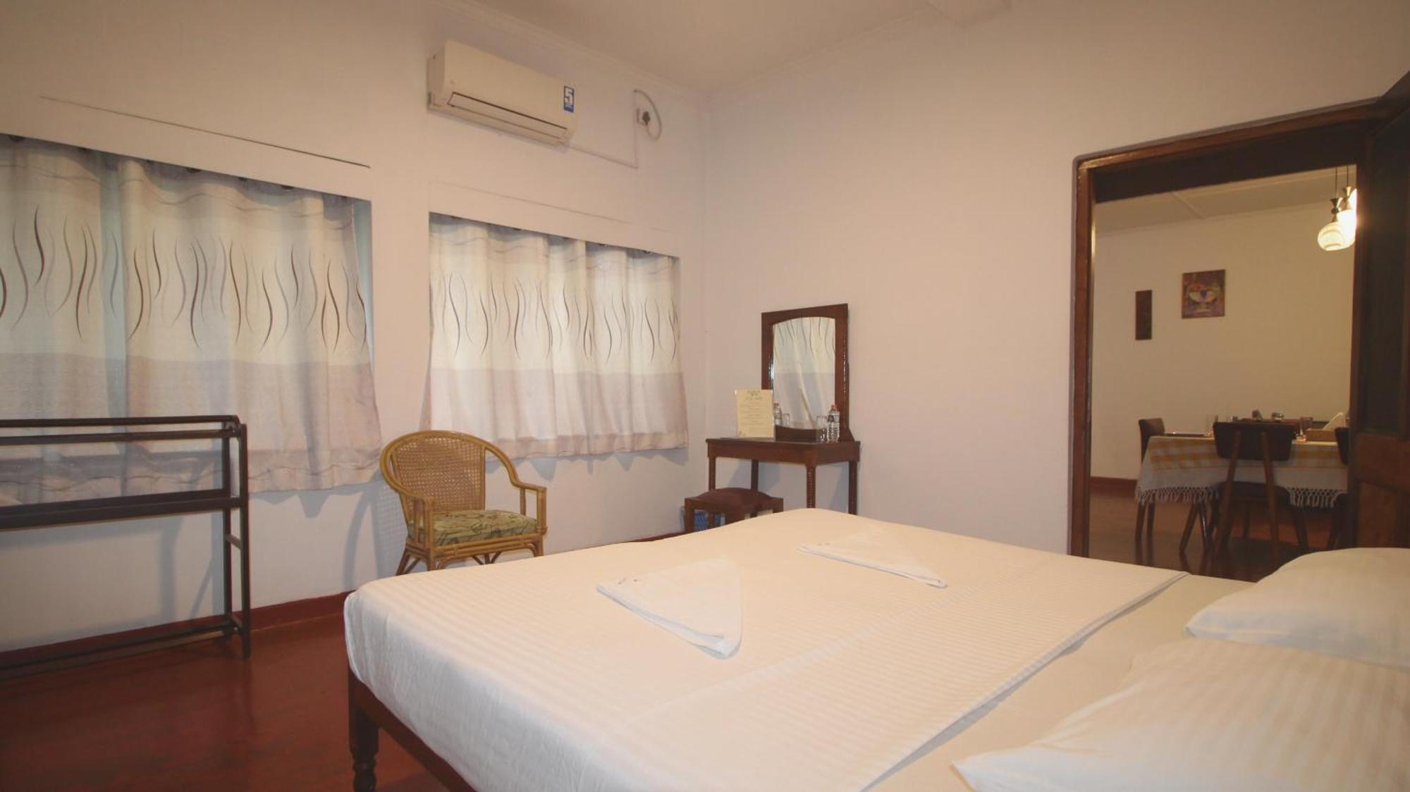 Kandy Boutique Villa By Fortuna Bungalows Bagian luar foto