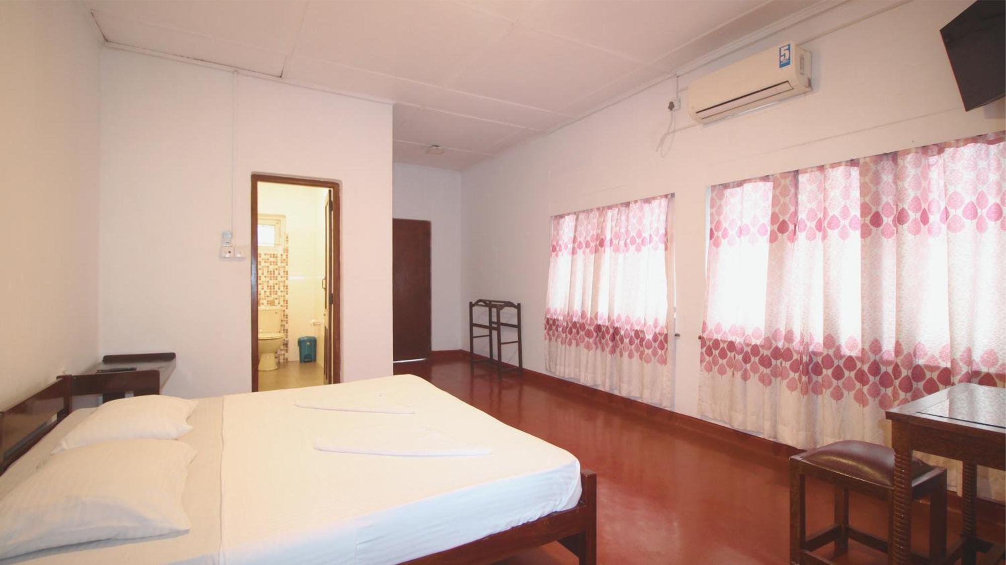 Kandy Boutique Villa By Fortuna Bungalows Bagian luar foto