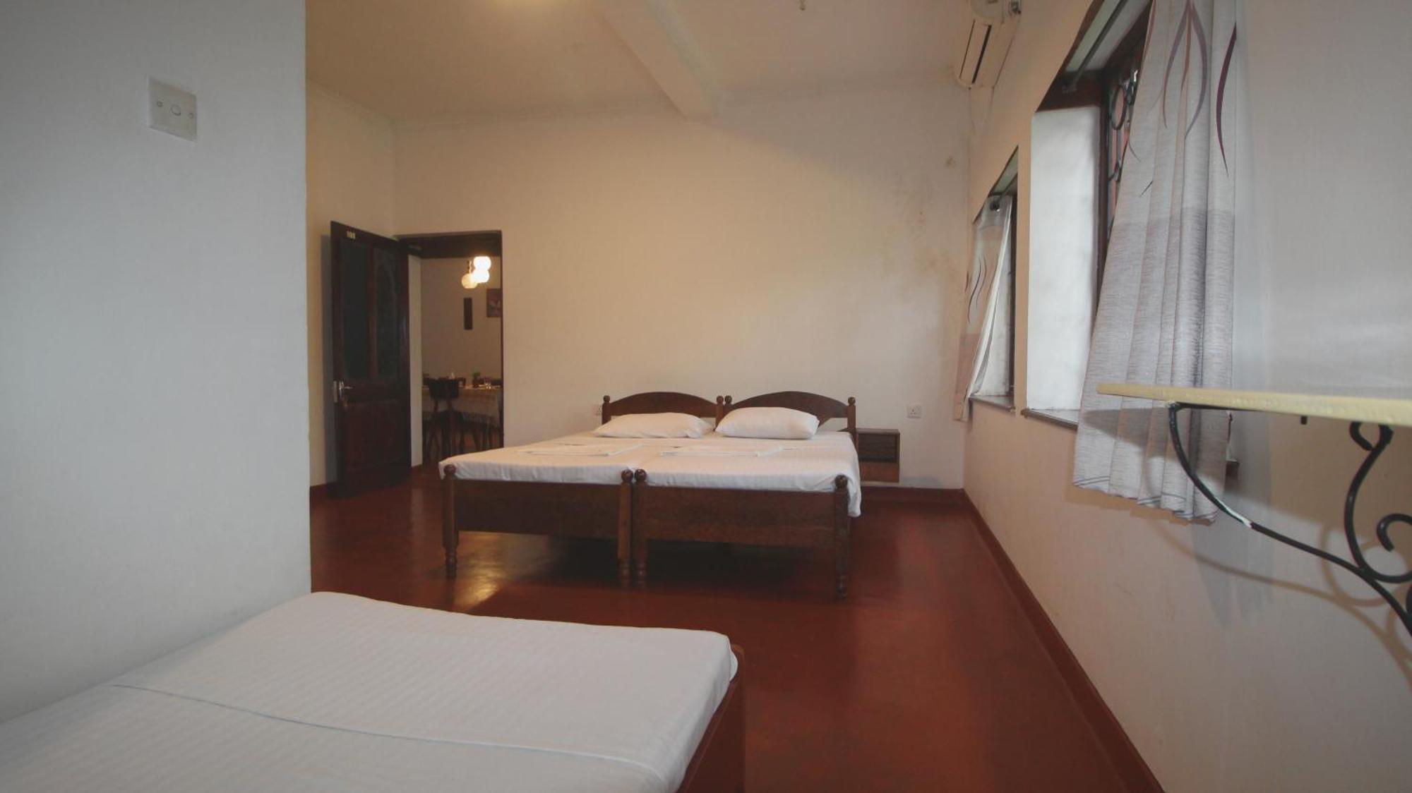 Kandy Boutique Villa By Fortuna Bungalows Bagian luar foto
