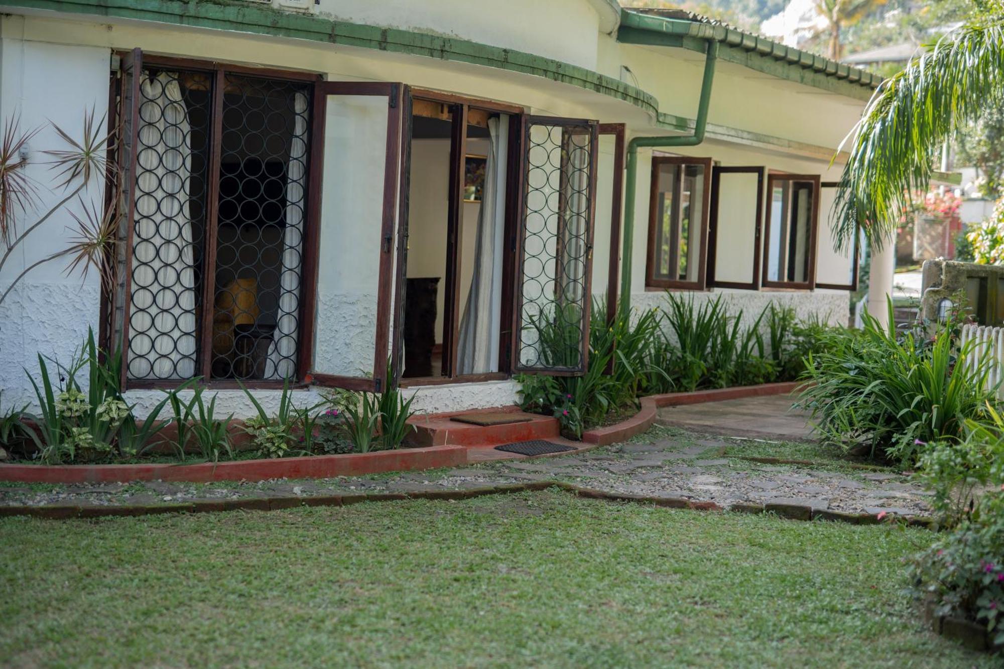 Kandy Boutique Villa By Fortuna Bungalows Bagian luar foto