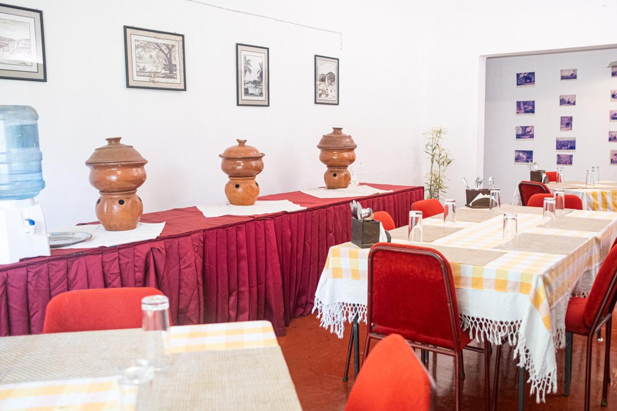 Kandy Boutique Villa By Fortuna Bungalows Bagian luar foto